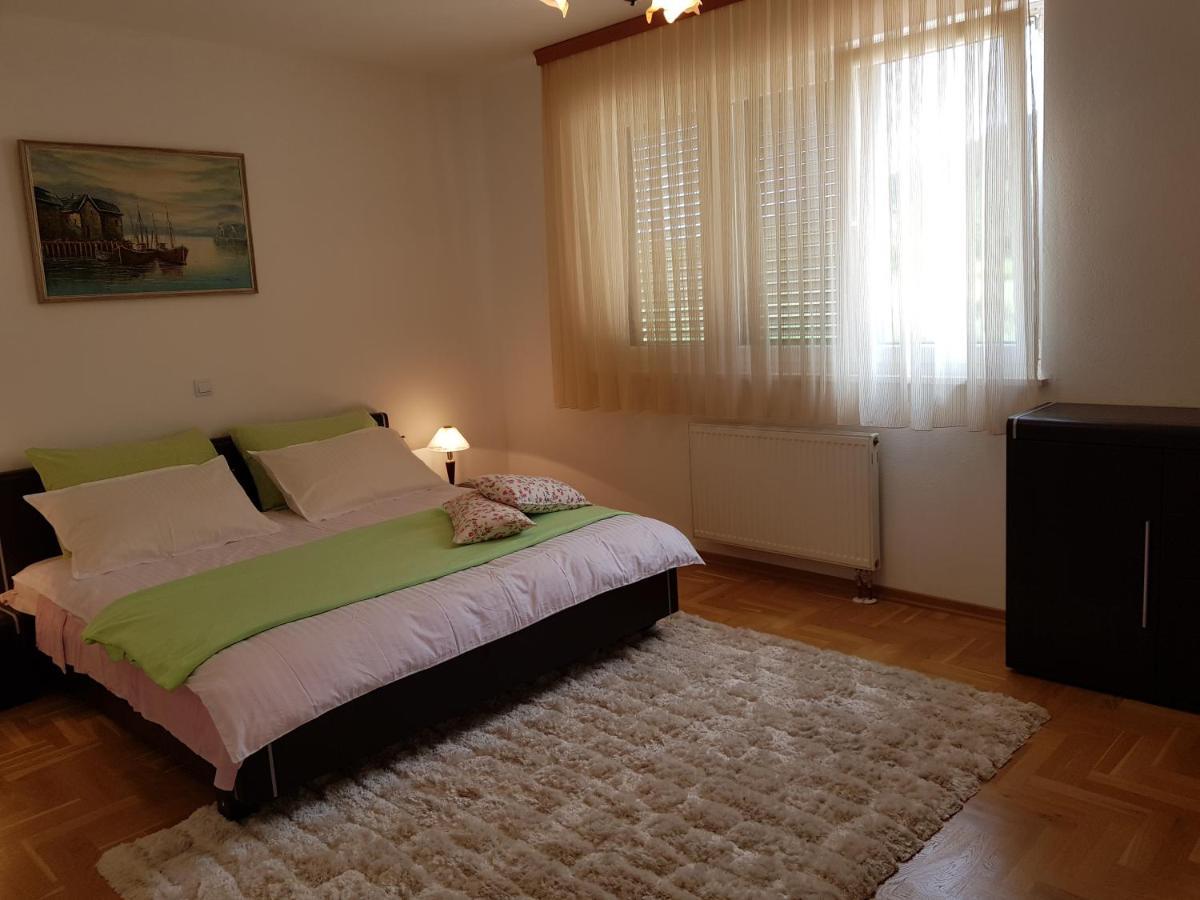 Rooms Leda Vrlika 外观 照片