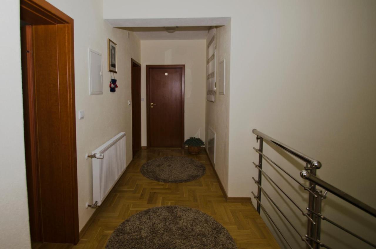 Rooms Leda Vrlika 外观 照片